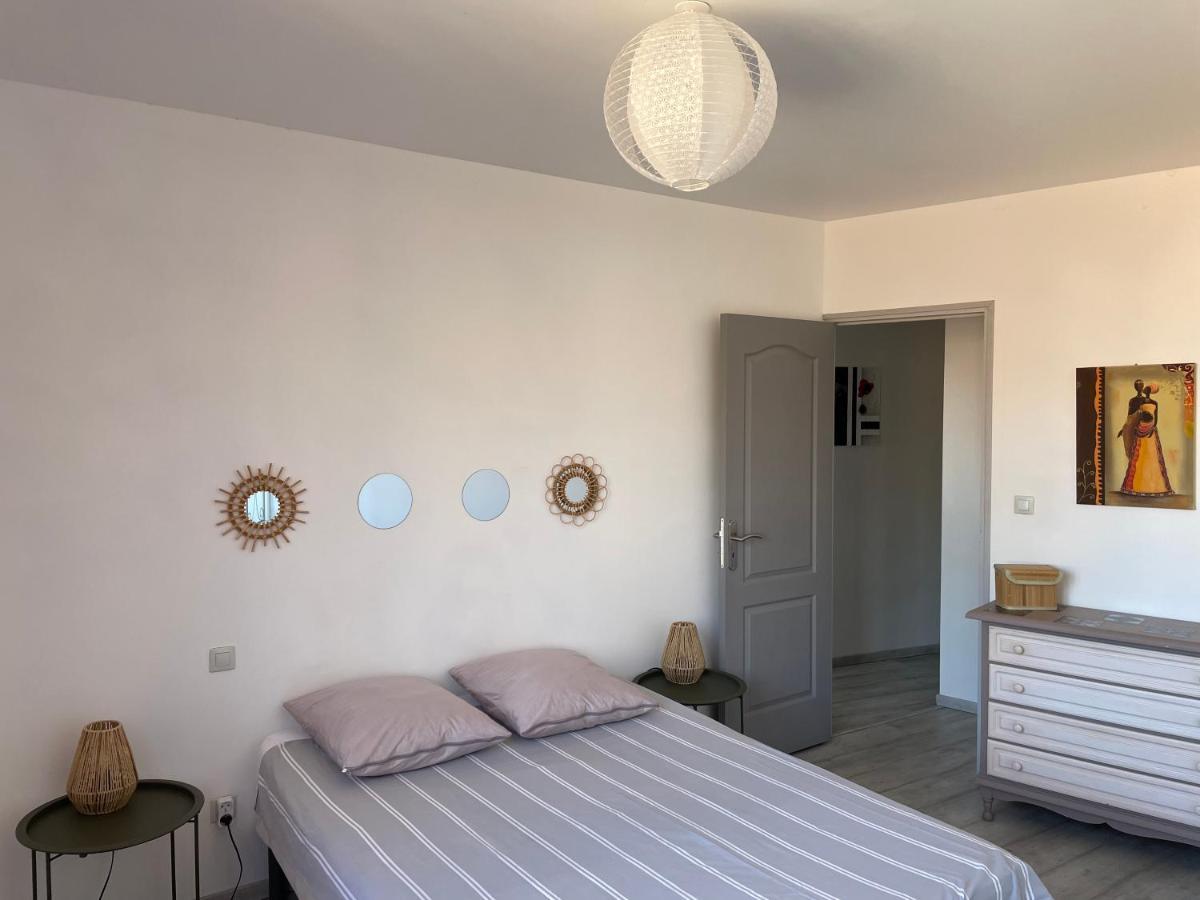 L'Escapade Apartment Catllar Ngoại thất bức ảnh